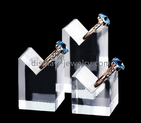 Fashion design acrylic clear plastic blocks lucite display cubes unique jewelry displays RDJ-031