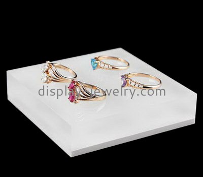 Jewelry display factory customized acrylic blocks ring display for sale RDJ-138