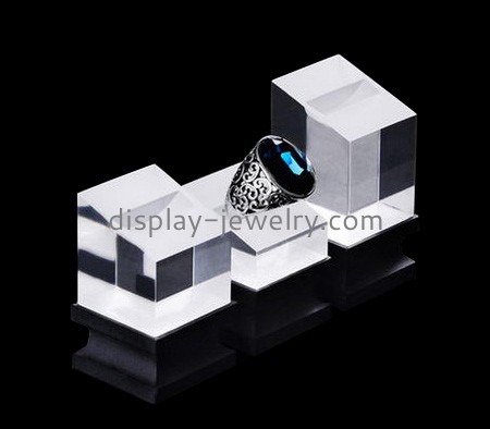 Customized acrylic display ring display holder displaying jewelry for sale RDJ-070