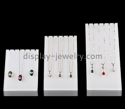 Acrylic products manufacturer customized lucite cubes for jewelry retail display ODJ-059