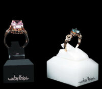 Wholesale custom plexiglass jewelry ring display blocks RDJ-408 Wholesale custom plexiglass jewelry ring display blocks