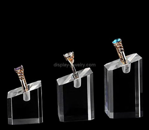 Custom acrylic exhibitions rings display blocks