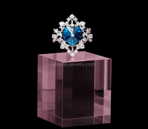 Custom acrylic jewelry ring display cube