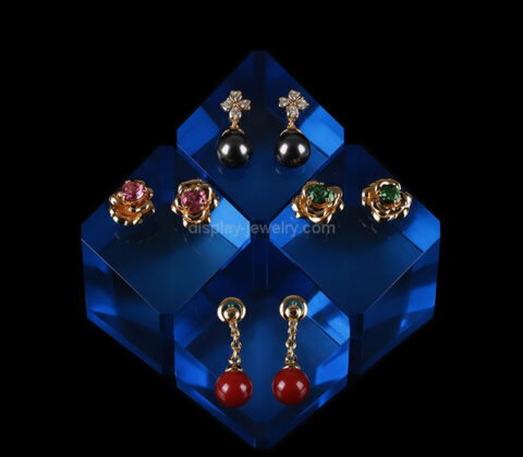 Custom acrylic boutiques earring display blocks