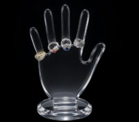 Custom acrylic hand shaped ring display stand RDJ-486 Custom acrylic hand shaped ring display stand