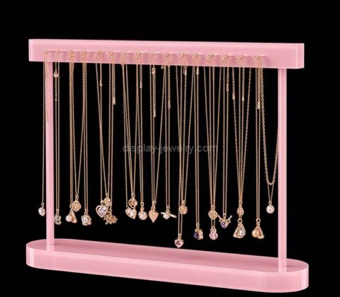 Custom necklace displays